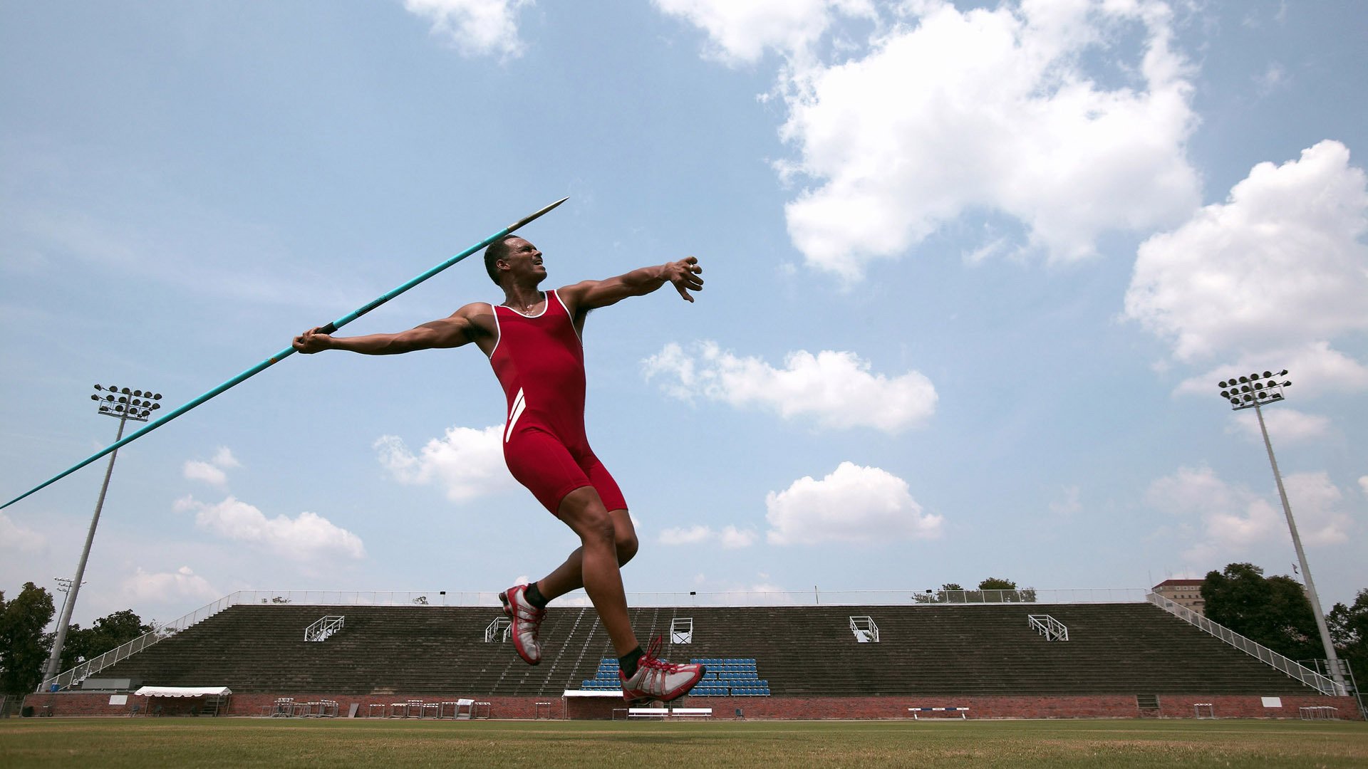 电竞赛场焦点!中国队对阵克罗地亚队,防守反击奏效,球队笑到最后