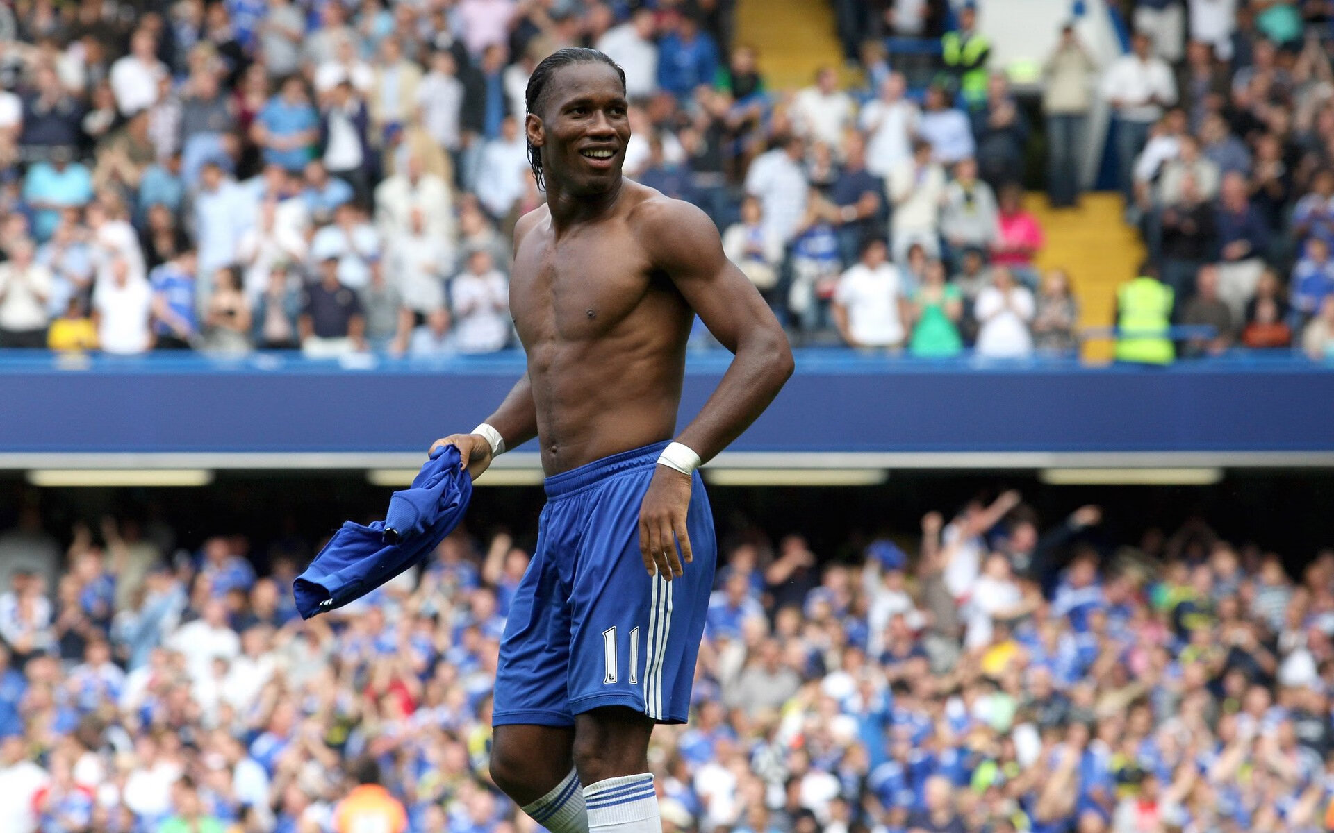 哈登回归赛场，出色防守首场状态亮眼，利物浦观众沸腾！